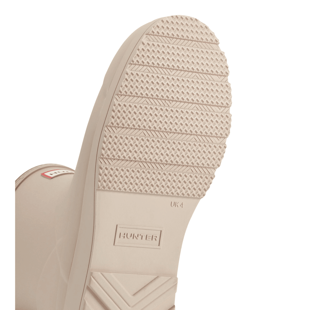 Hunter Dames Play™ Geïsoleerde Veganistische Shearling Korte Regenlaarzen Licht Naturel